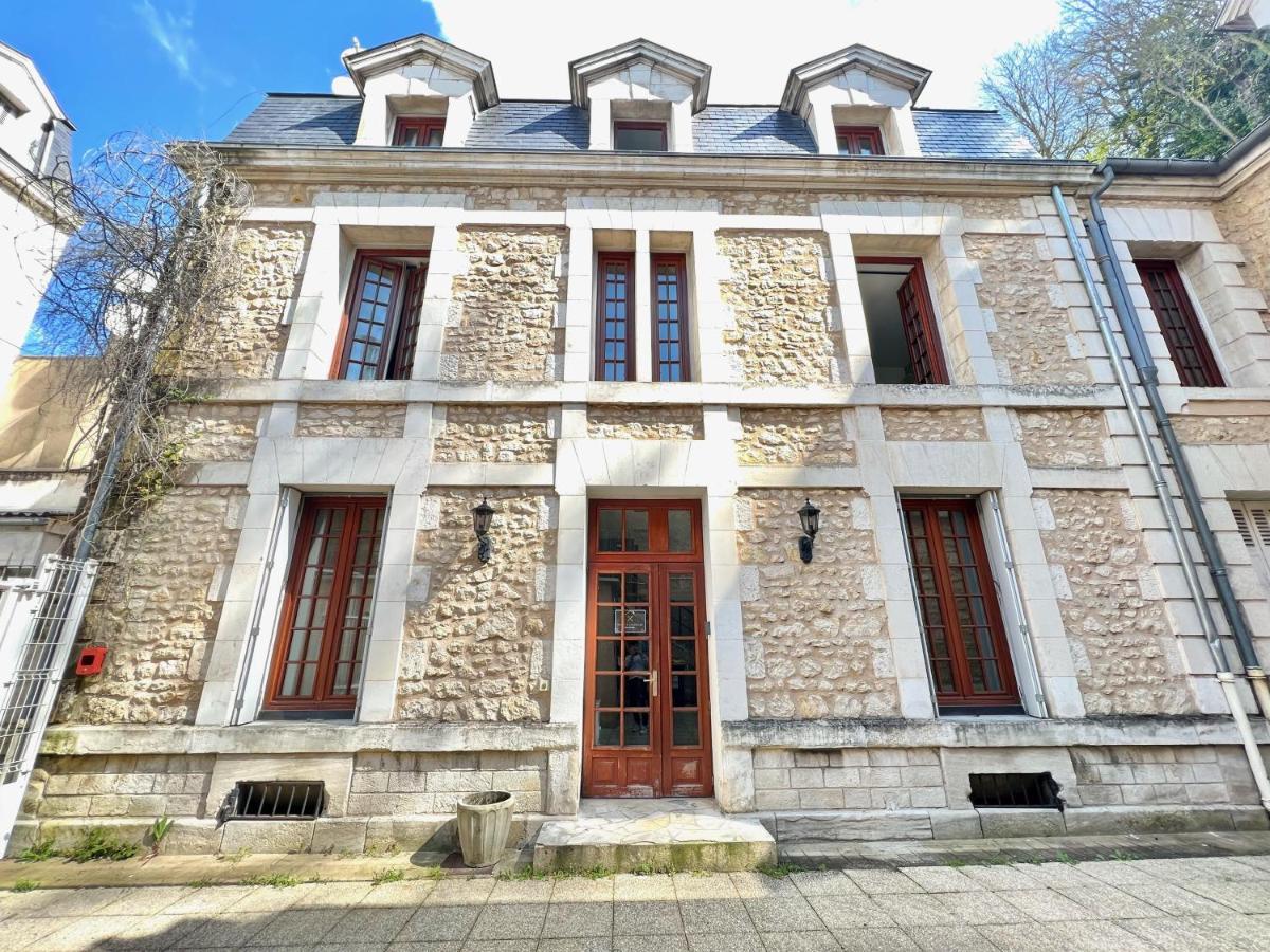 Le Blossac, A 300M Du Centre Ville - Wifi ポアティエ エクステリア 写真